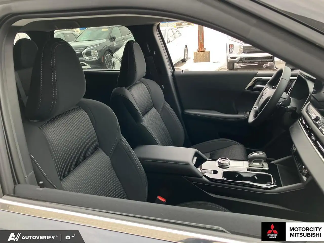Mitsubishi Outlander fotografie Mitsubishi Outlander