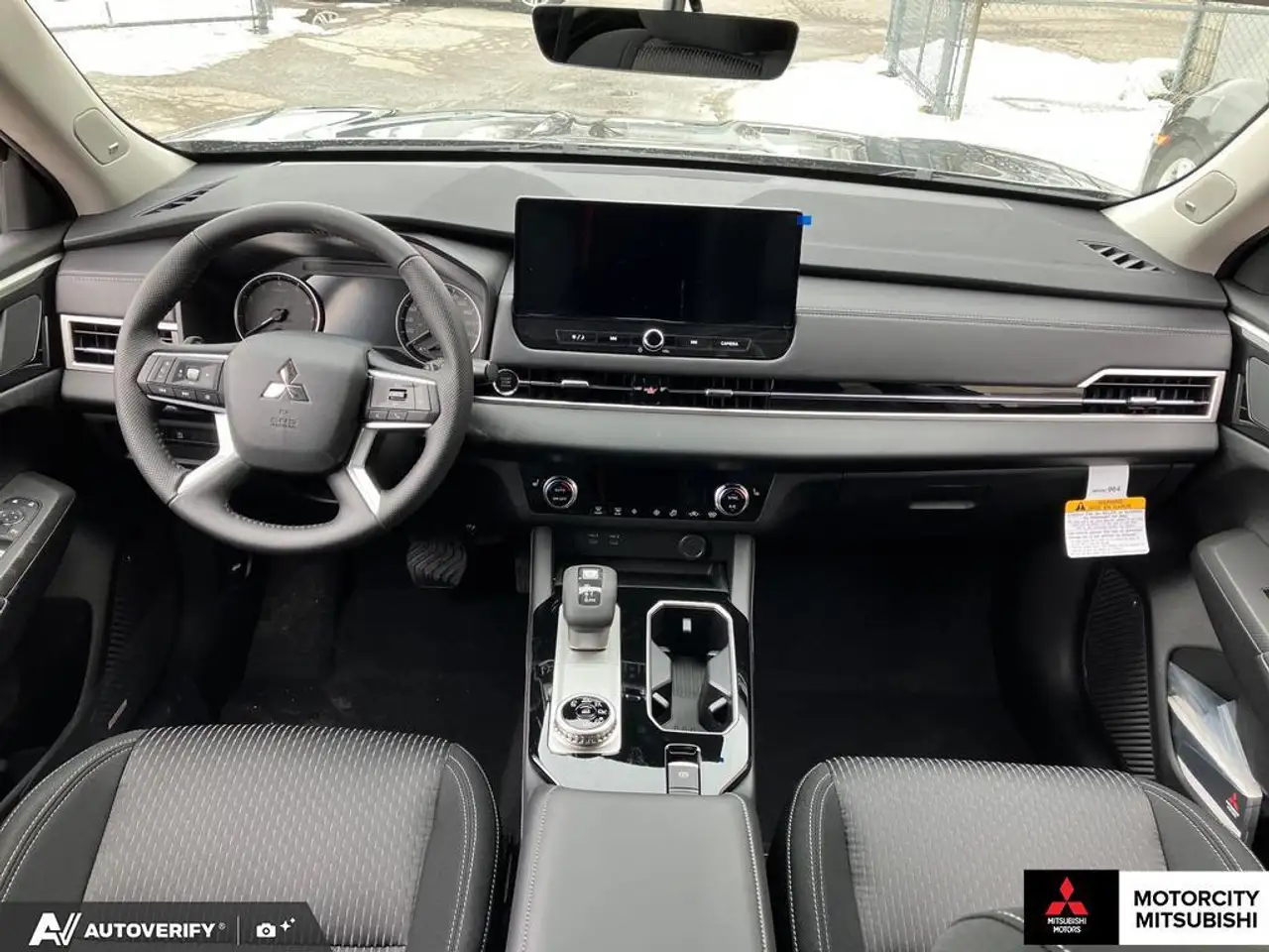 Mitsubishi Outlander fotografie Mitsubishi Outlander