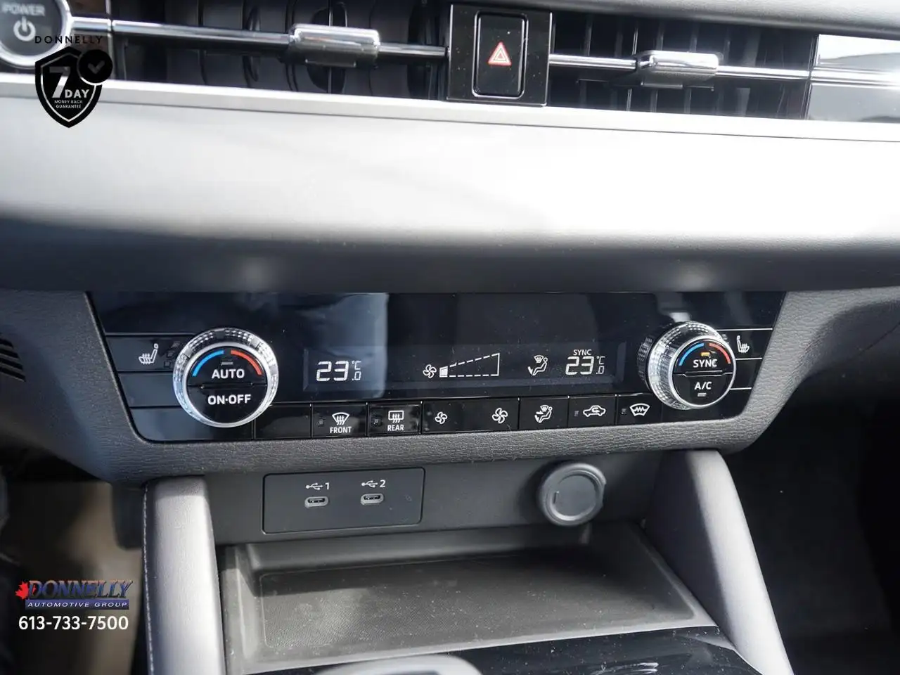 Mitsubishi Outlander photo Mitsubishi Outlander