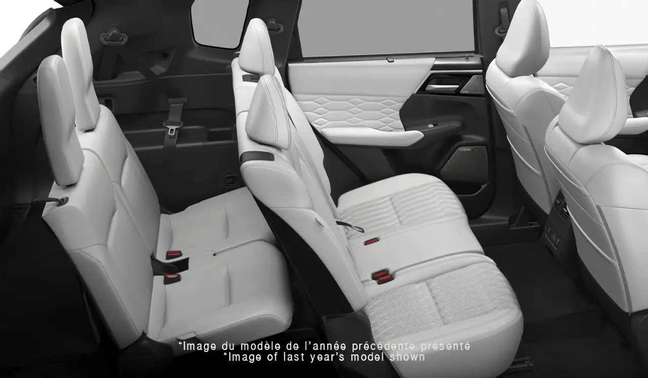 Mitsubishi Outlander снимка Mitsubishi Outlander