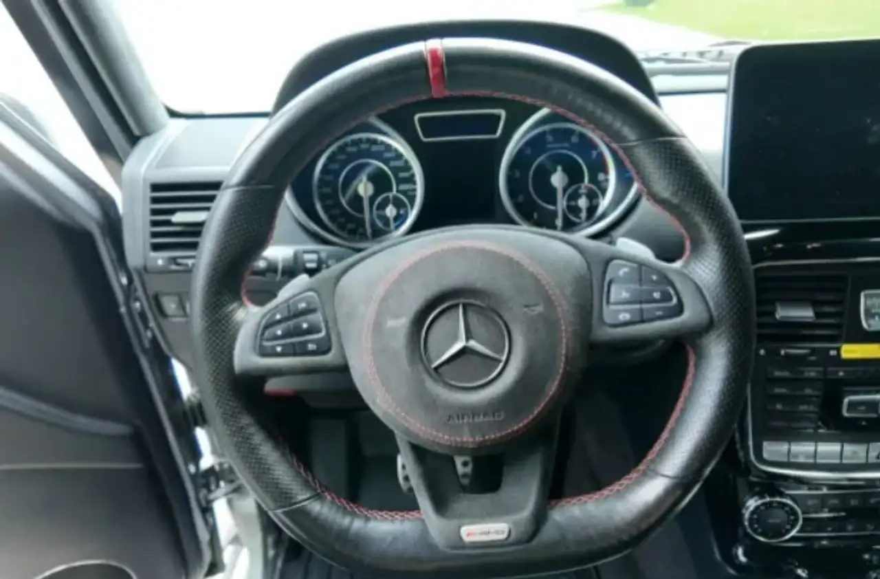 Mercedes-Benz AMG GT снимка Mercedes-Benz AMG GT