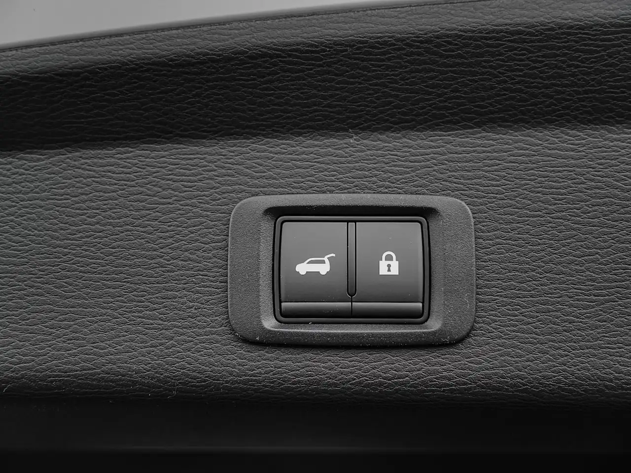 Mitsubishi Outlander photo Mitsubishi Outlander