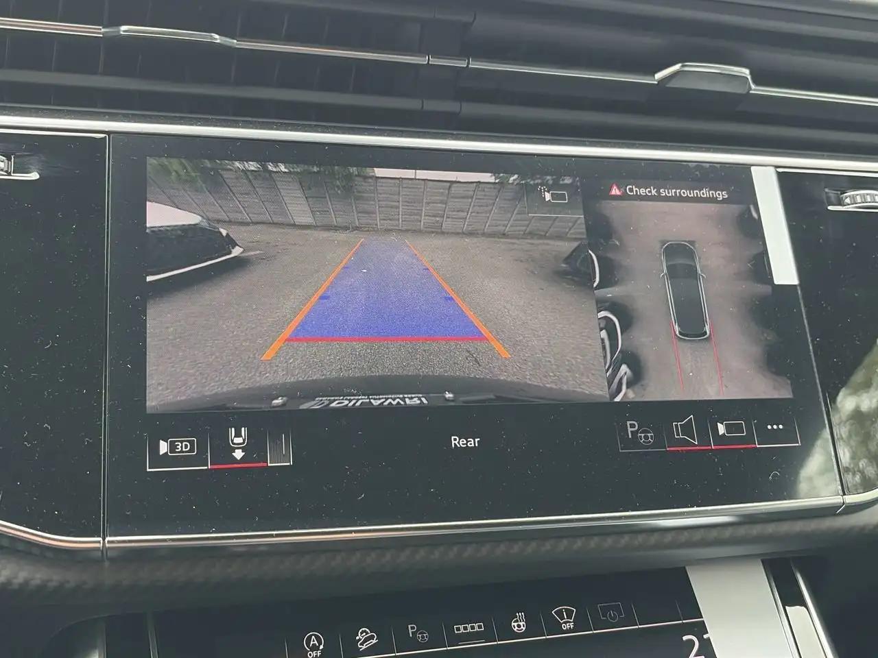 Audi SQ7 fotografie Audi SQ7