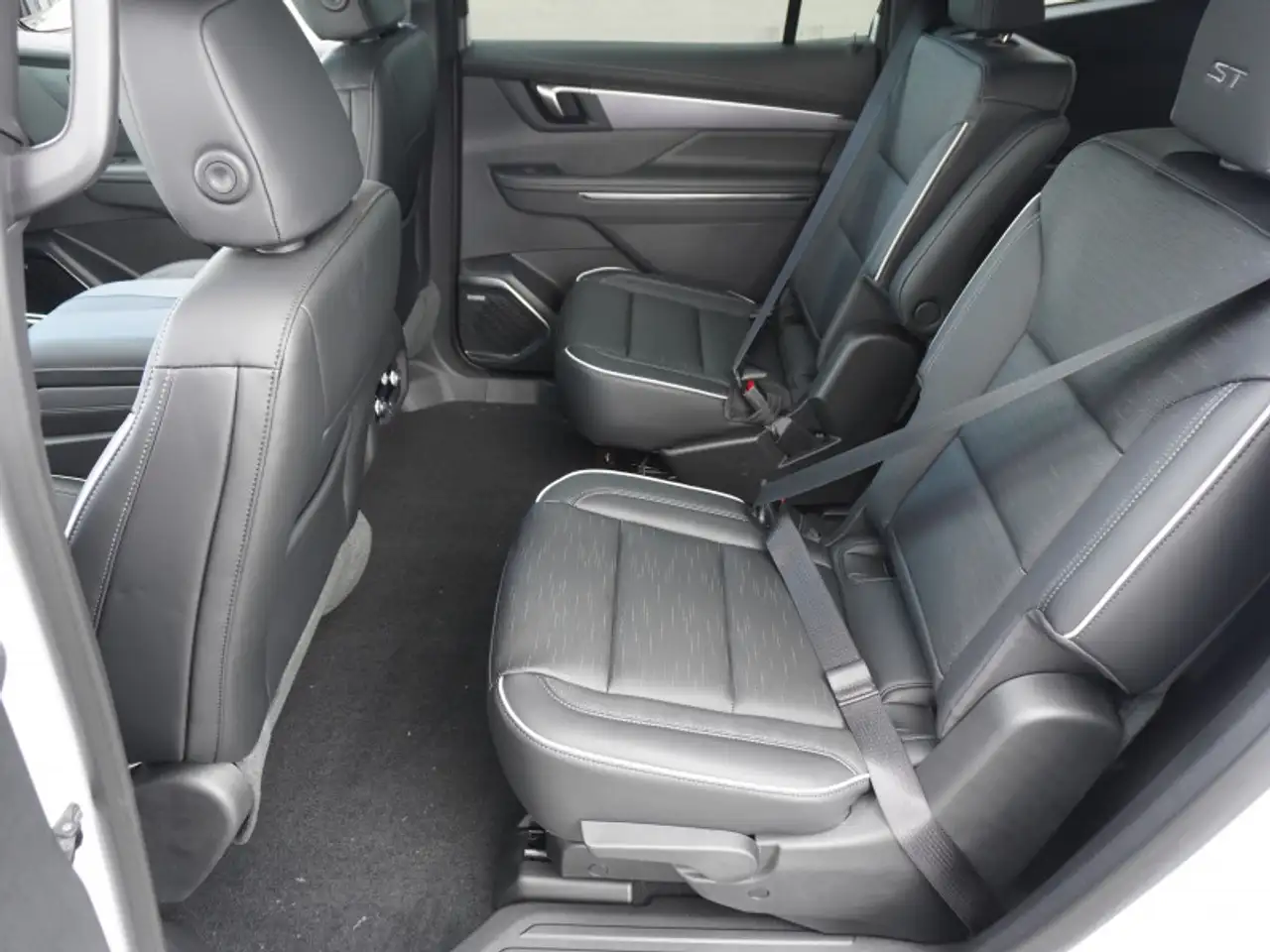 Buick Enclave photo Buick Enclave
