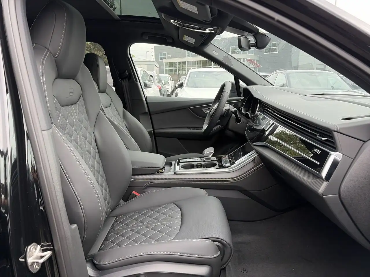 Audi SQ7 fotografie Audi SQ7