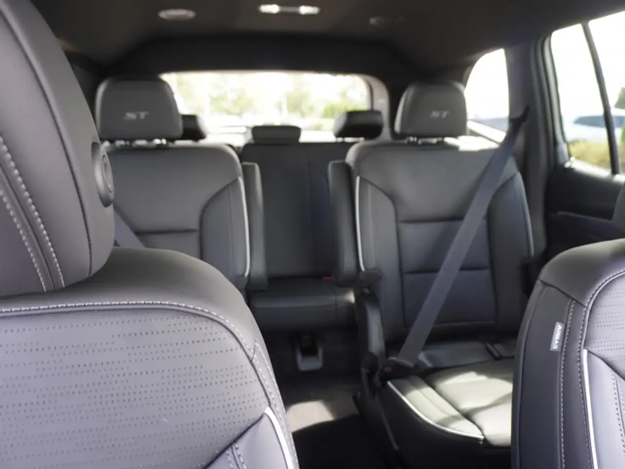 Buick Enclave photo Buick Enclave