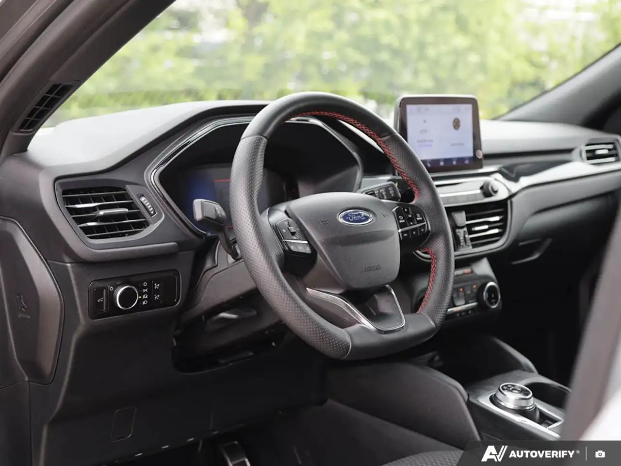 Ford Escape снимка Ford Escape