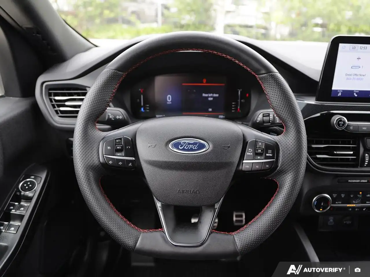 Ford Escape снимка Ford Escape