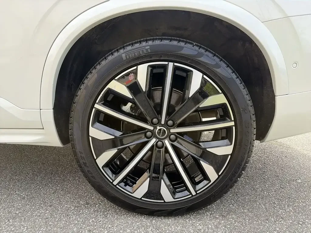 Volvo XC90 снимка Volvo XC90