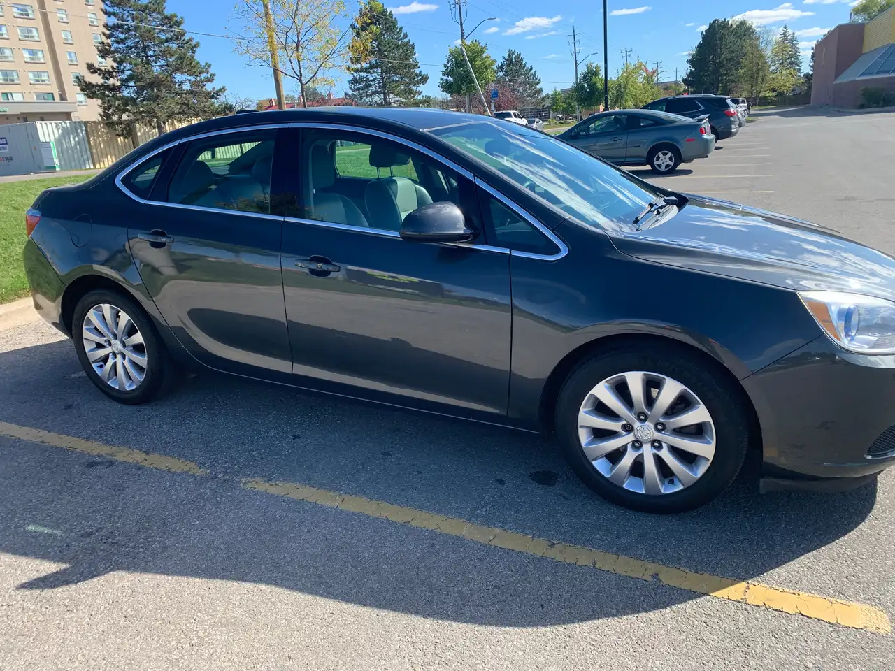 Buick Verano снимка Buick Verano