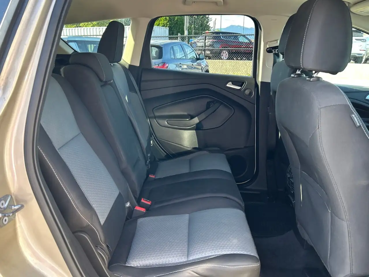 Ford Escape снимка Ford Escape