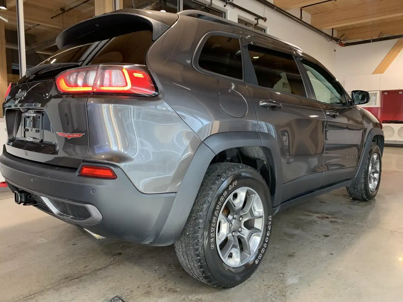 Jeep Cherokee снимка Jeep Cherokee