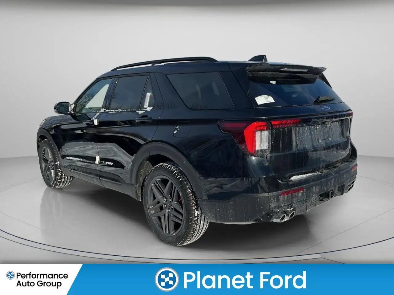 Ford Explorer снимка Ford Explorer