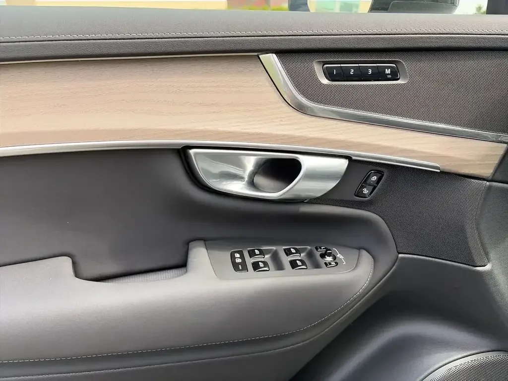 Volvo XC90 снимка Volvo XC90