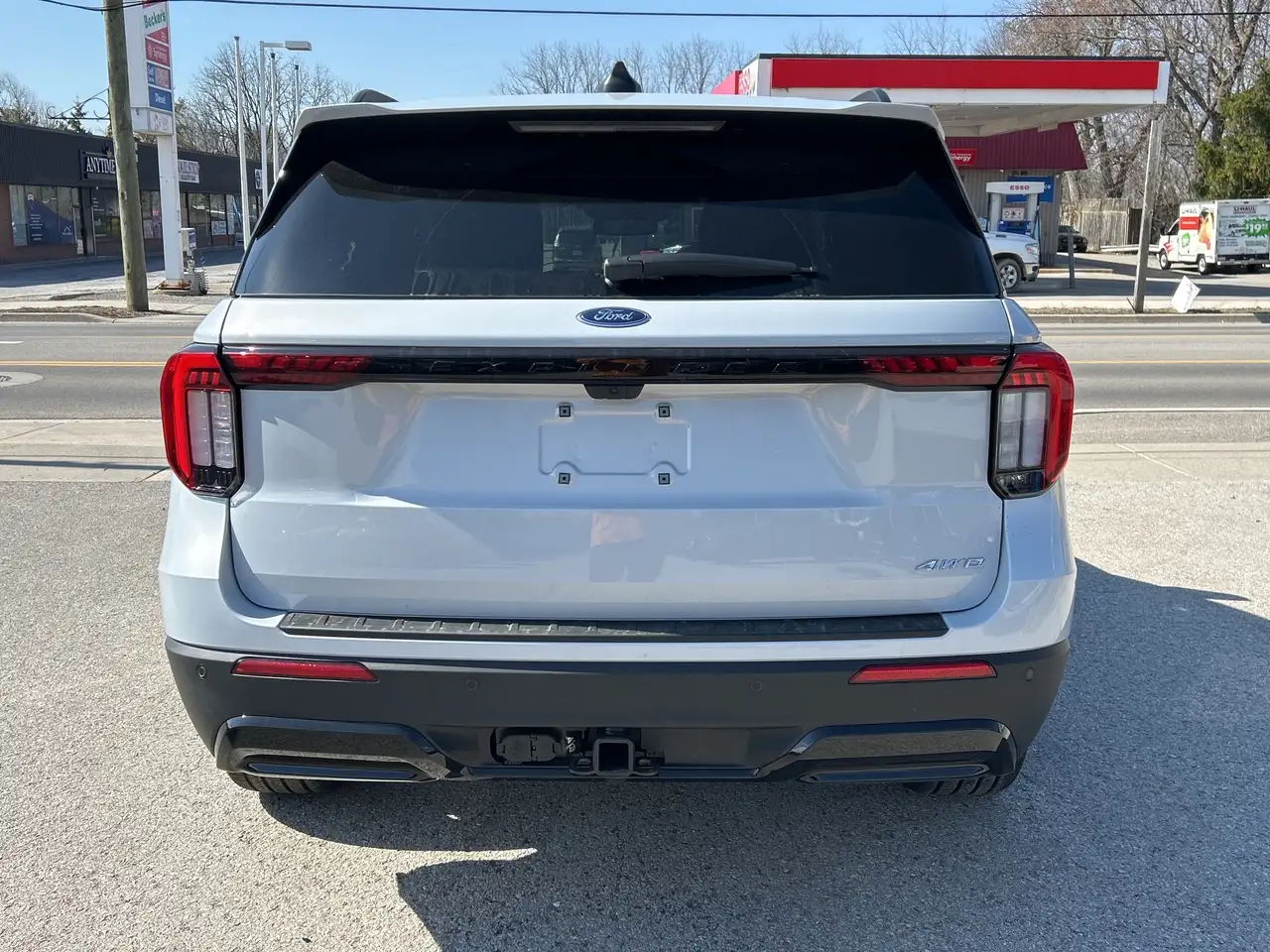 Ford Explorer photo Ford Explorer