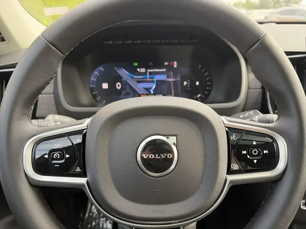 Volvo XC90 снимка Volvo XC90