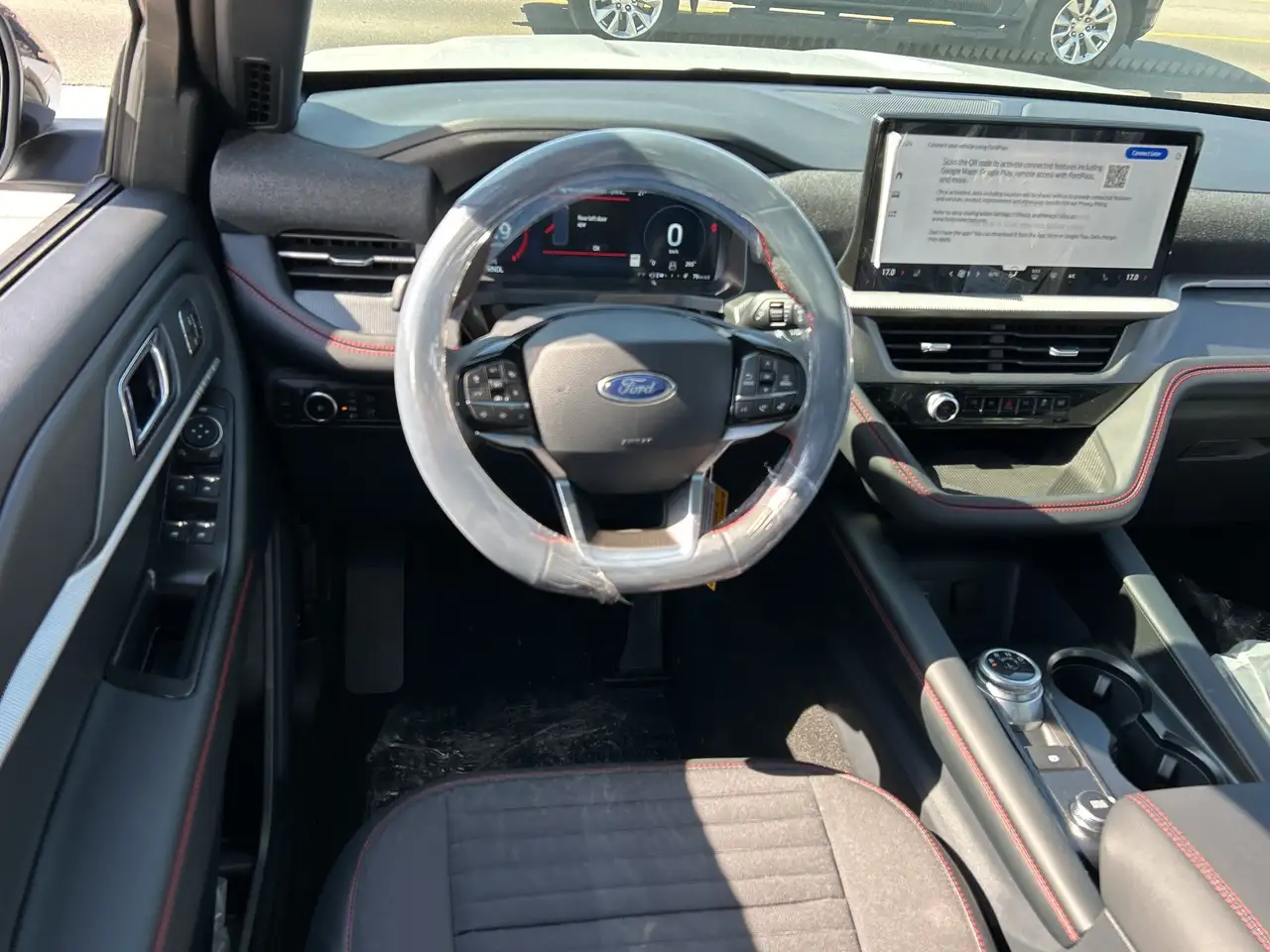 Ford Explorer photo Ford Explorer