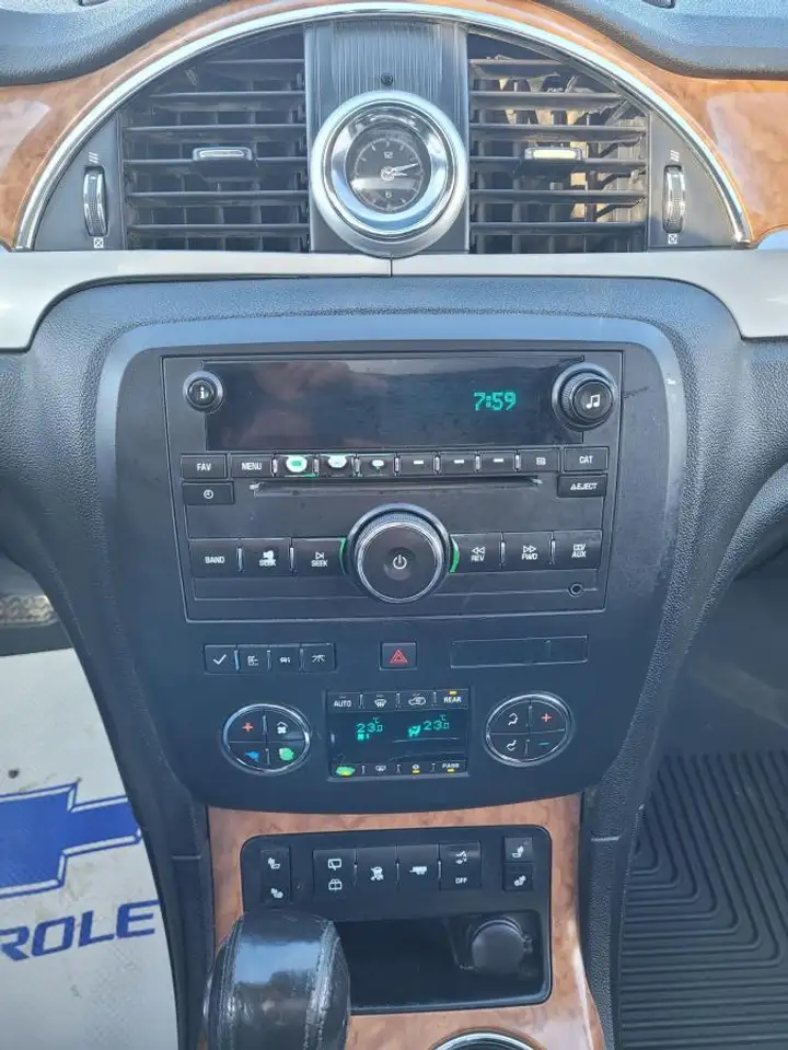 Buick Enclave photo Buick Enclave