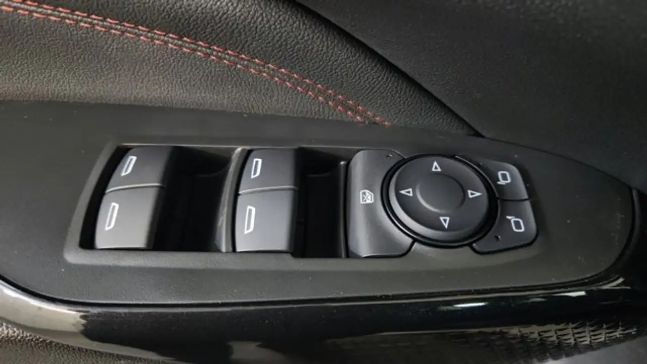 Chevrolet Trax photo Chevrolet Trax