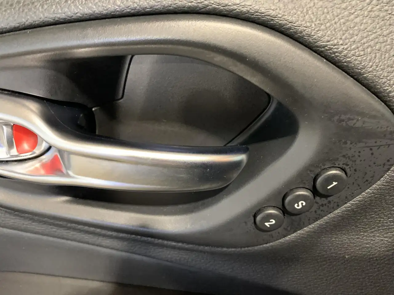 Jeep Cherokee снимка Jeep Cherokee