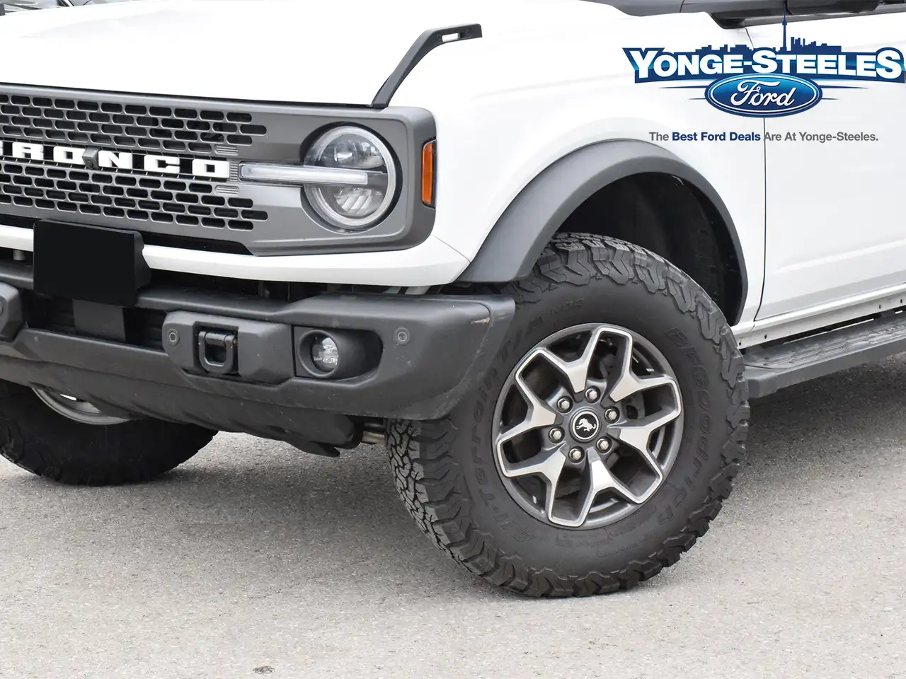 Ford Bronco photo Ford Bronco