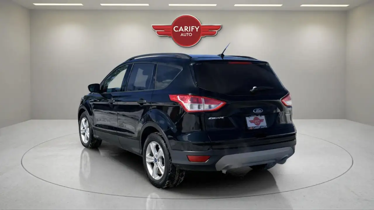 Ford Escape photo Ford Escape