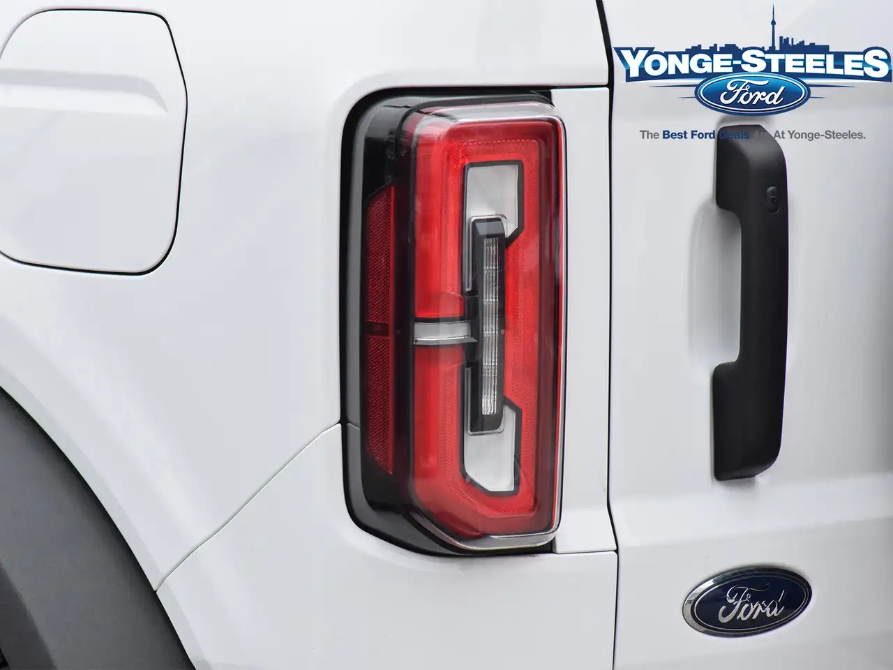Ford Bronco photo Ford Bronco