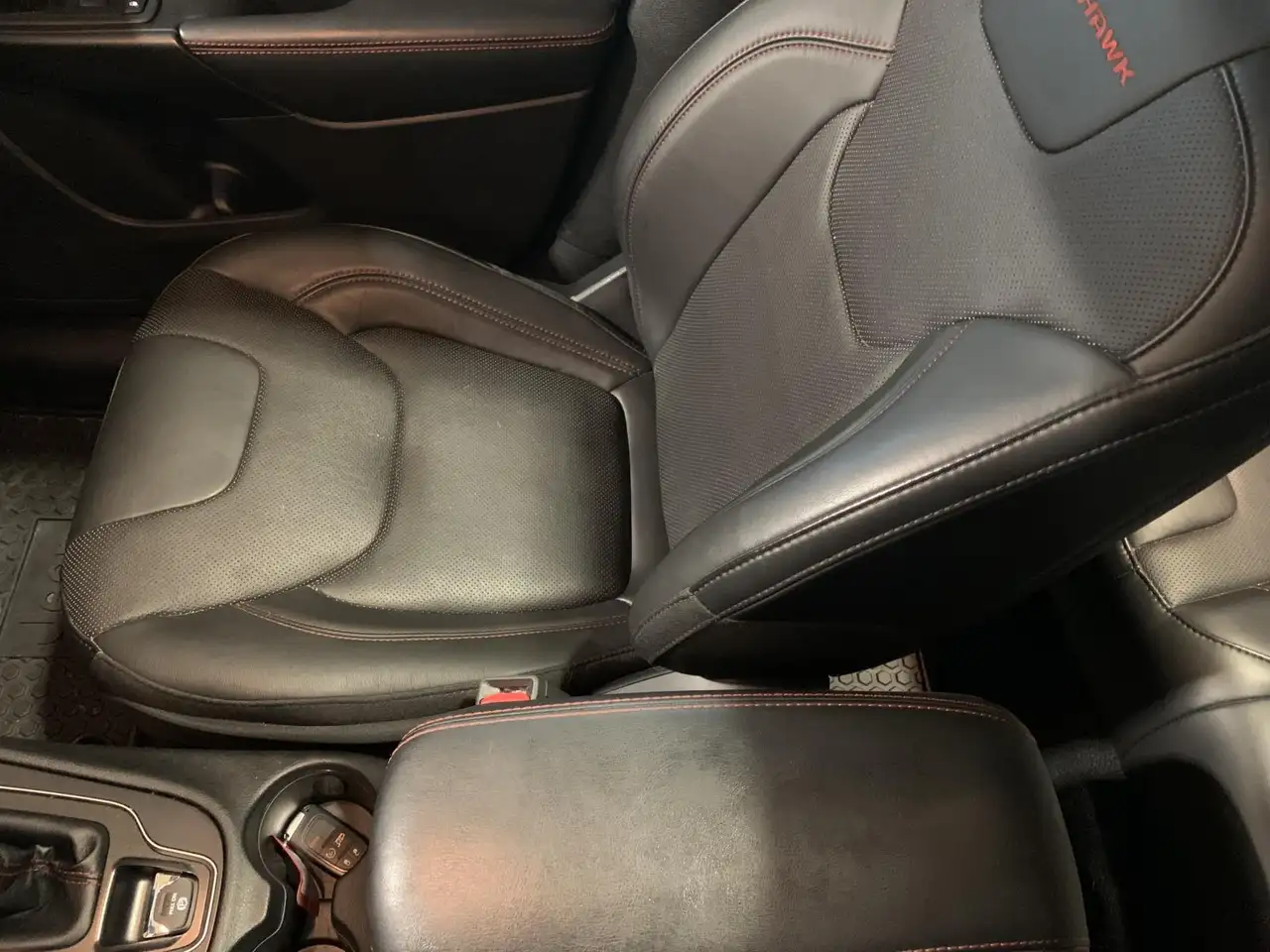 Jeep Cherokee снимка Jeep Cherokee