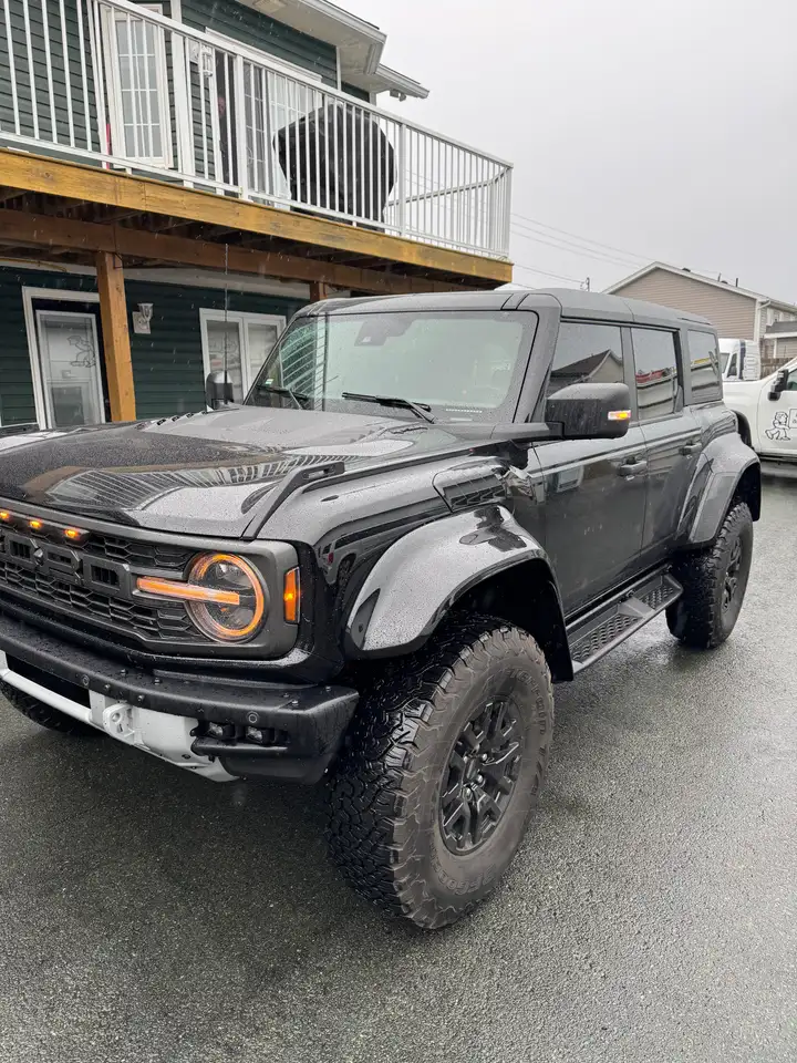 Ford Bronco снимка Ford Bronco