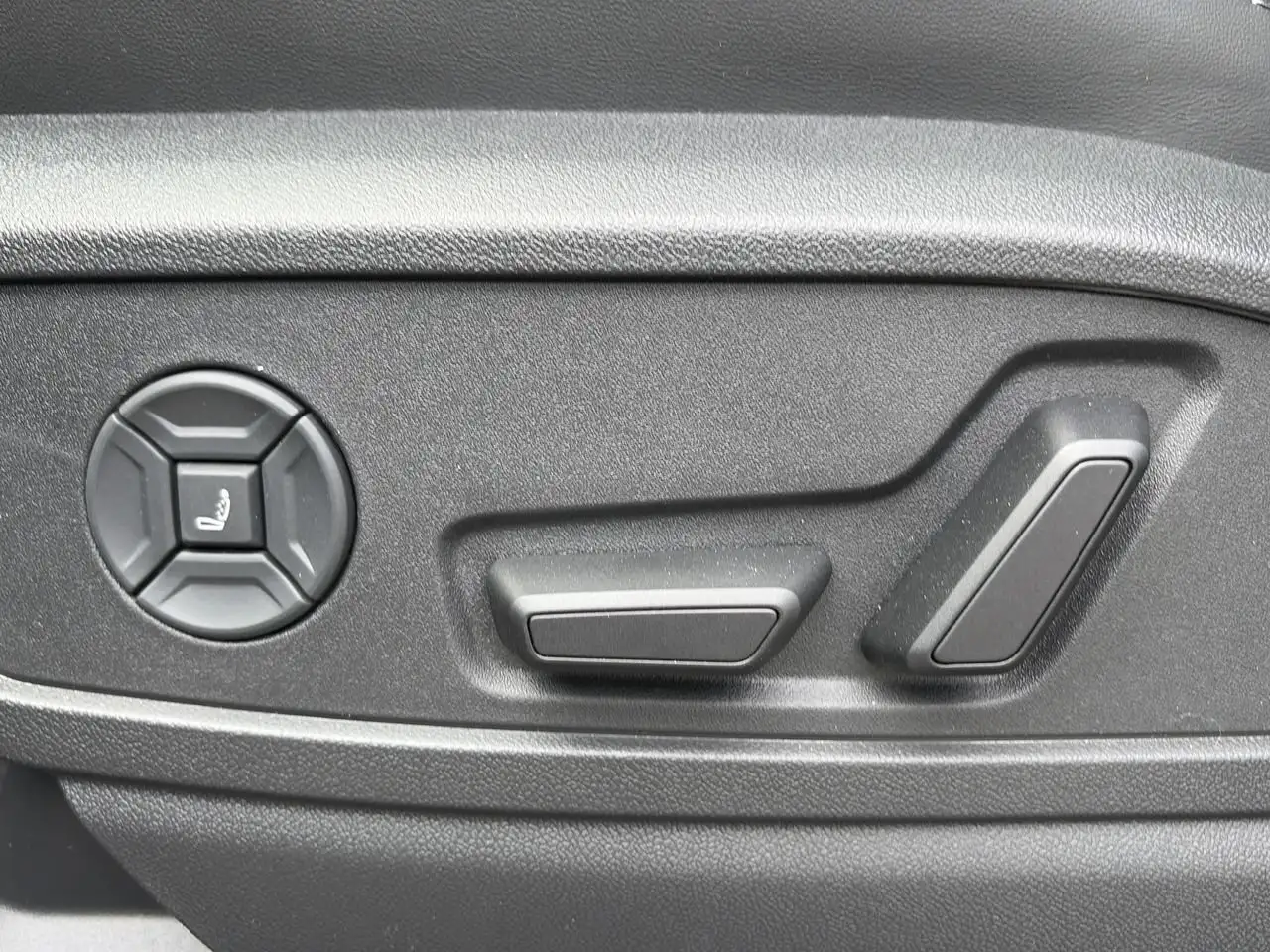 Audi SQ5 photo Audi SQ5