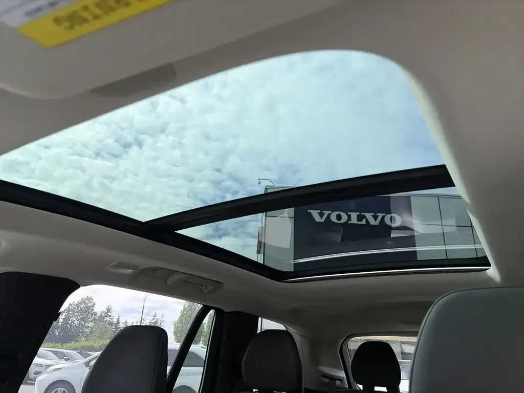 Volvo XC90 снимка Volvo XC90