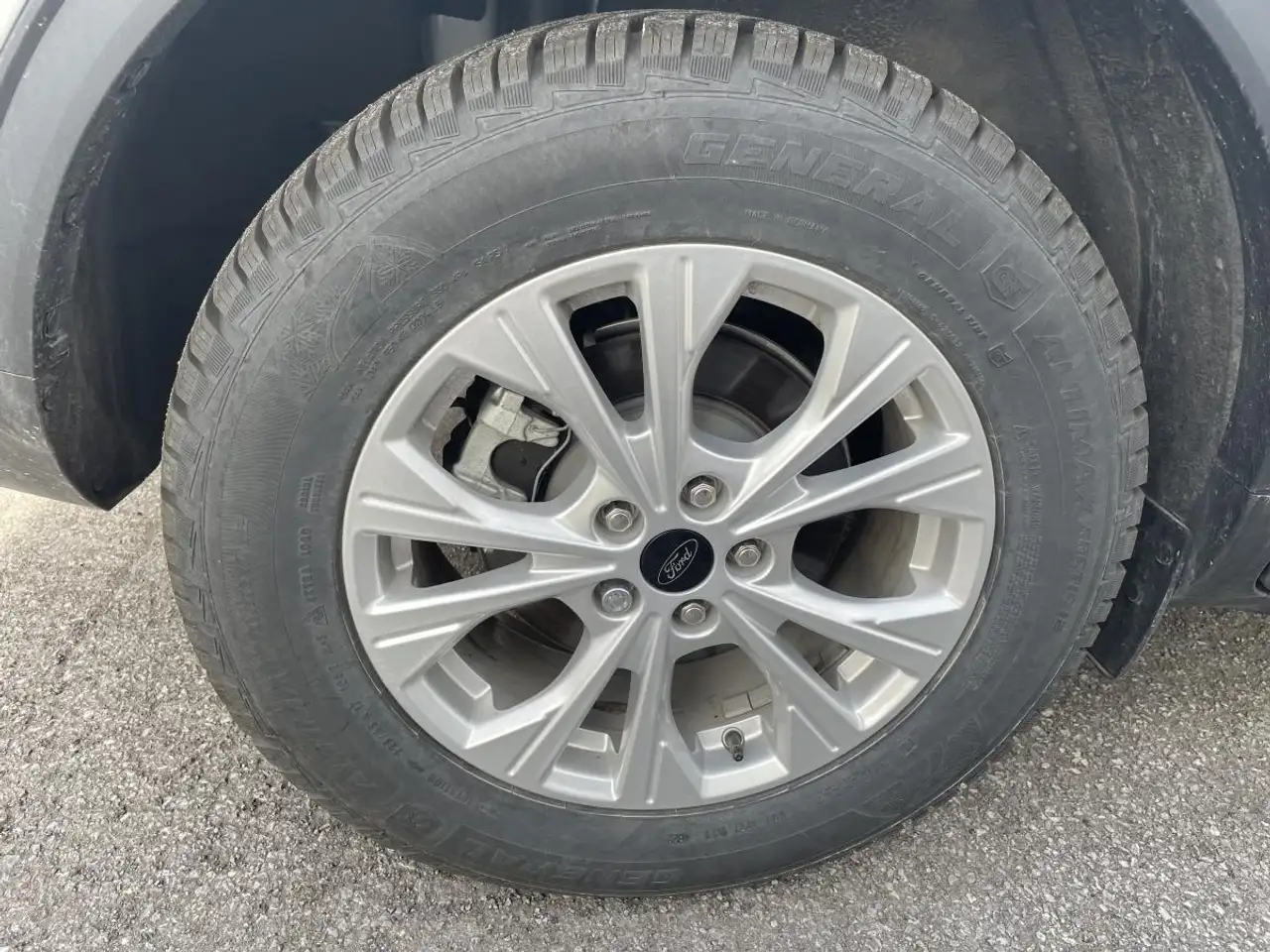 Ford Escape photo Ford Escape