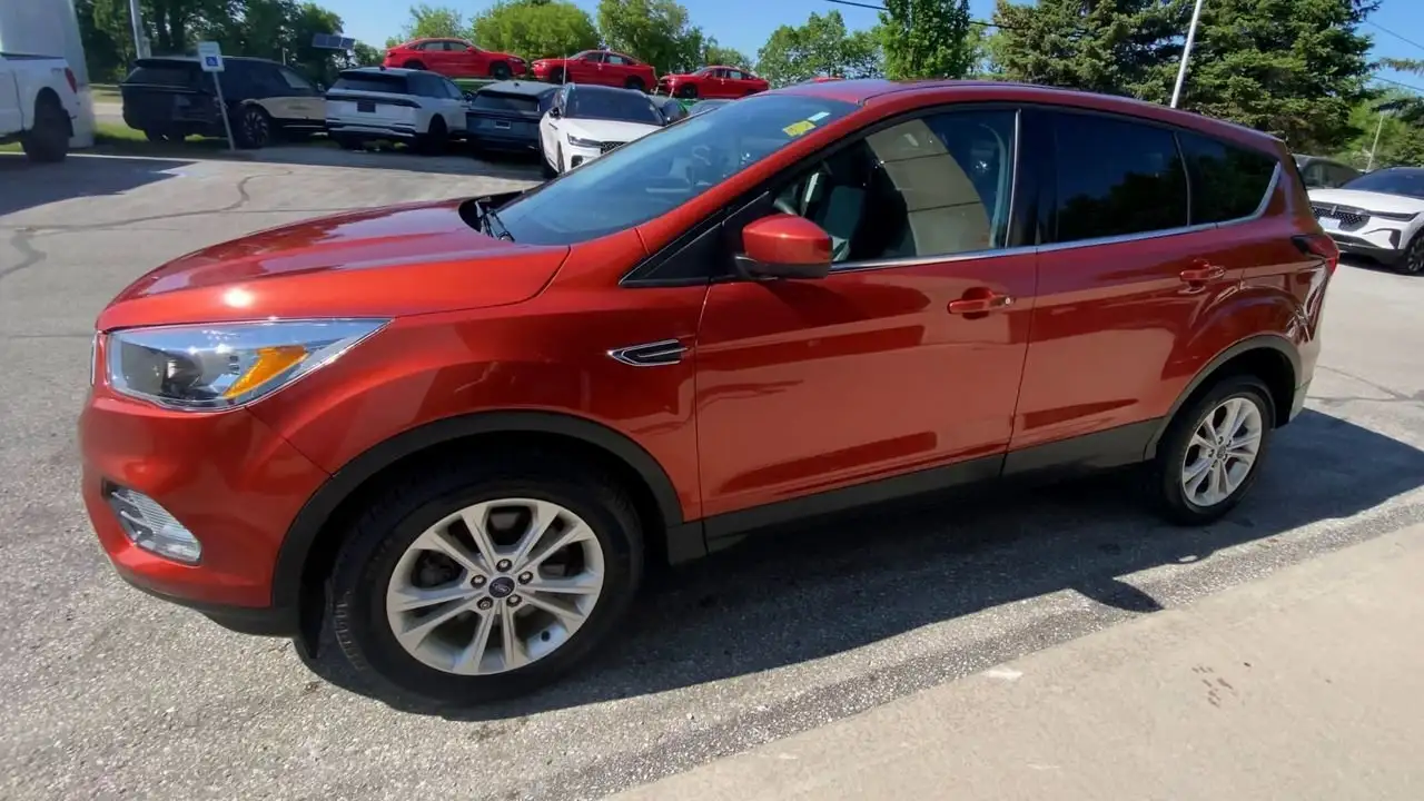 Ford Escape photo Ford Escape