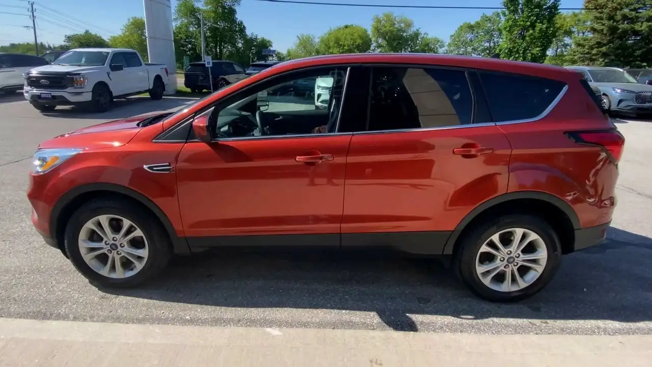 Ford Escape photo Ford Escape