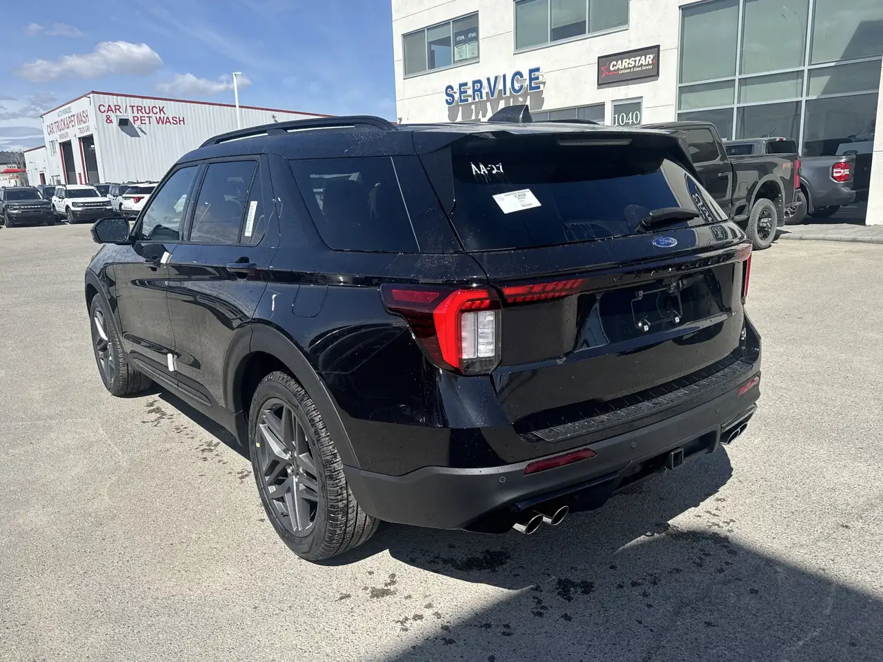 Ford Explorer снимка Ford Explorer