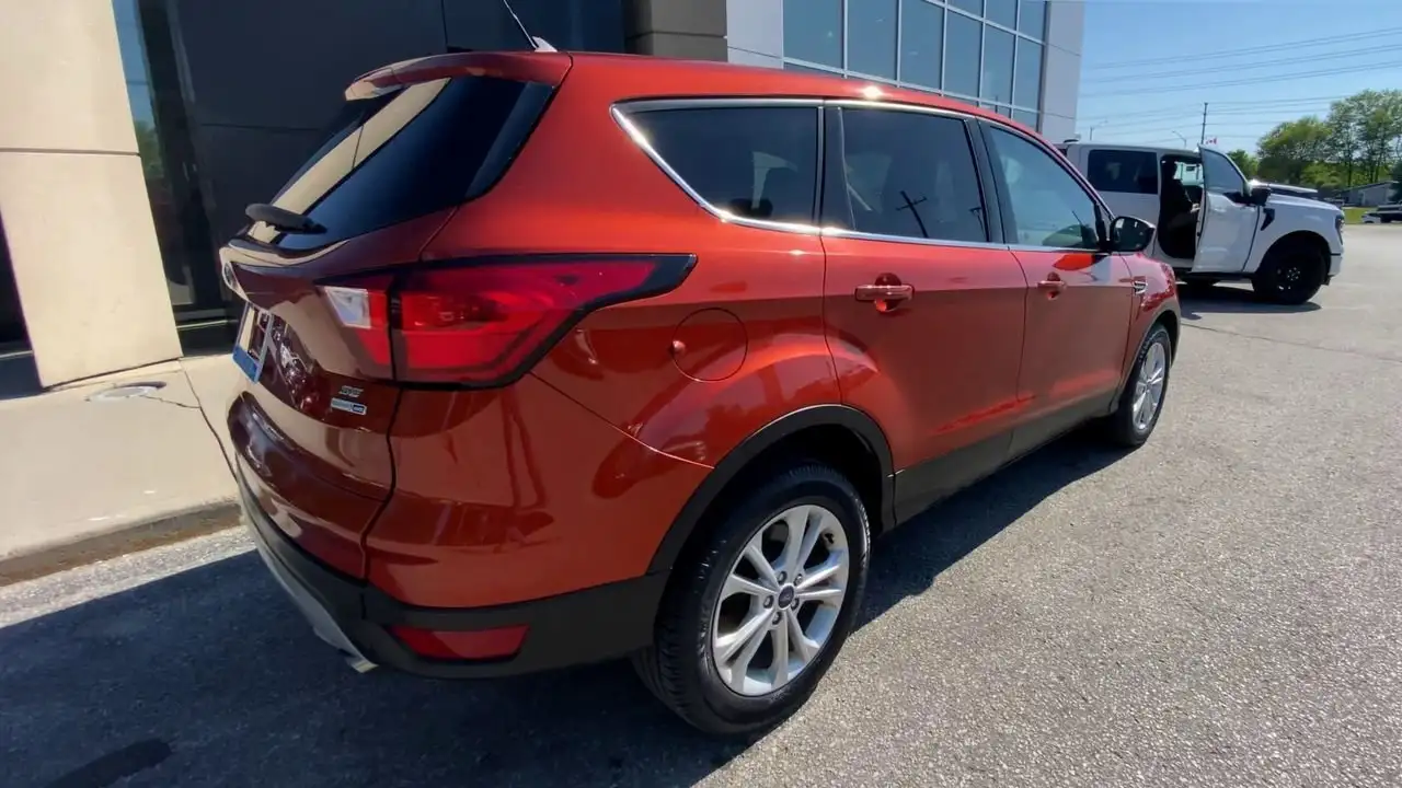 Ford Escape photo Ford Escape