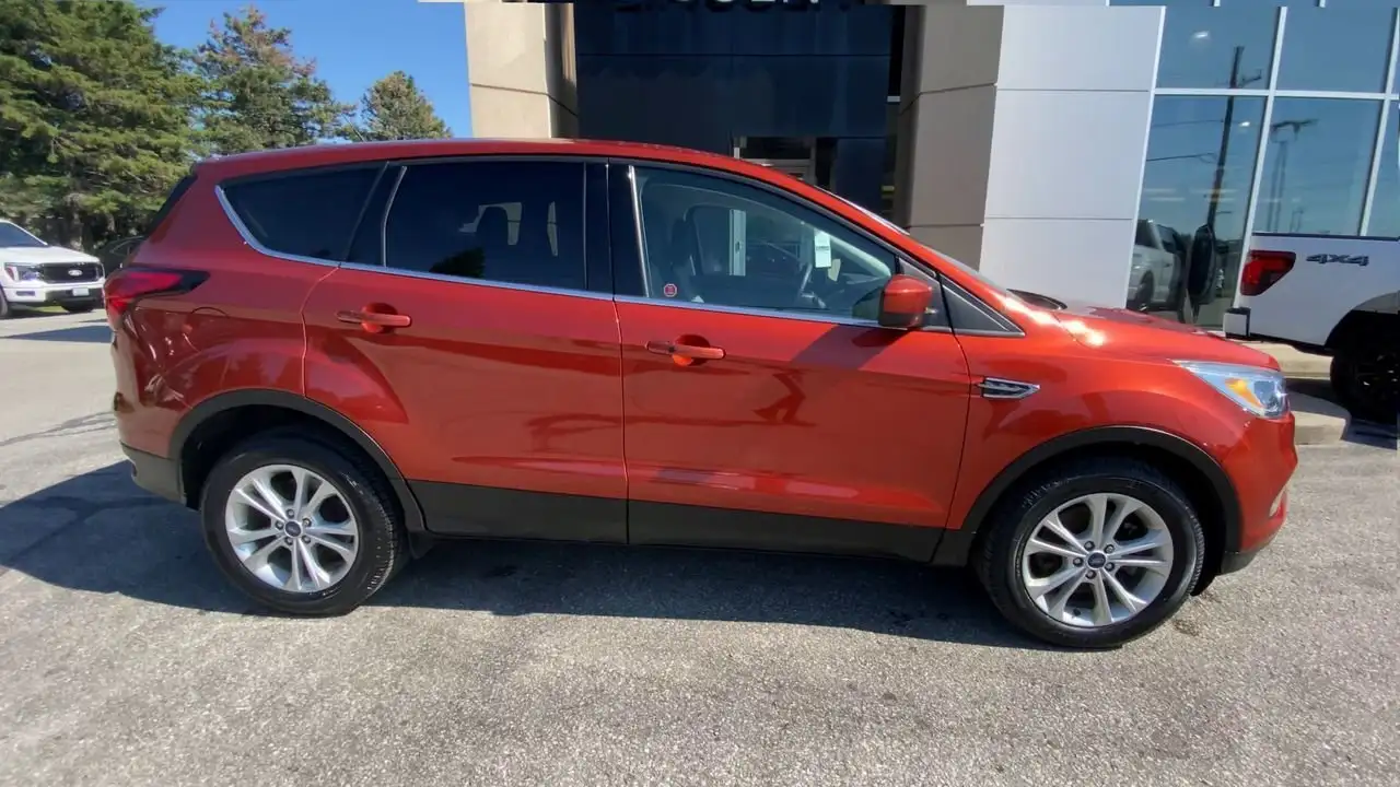 Ford Escape photo Ford Escape