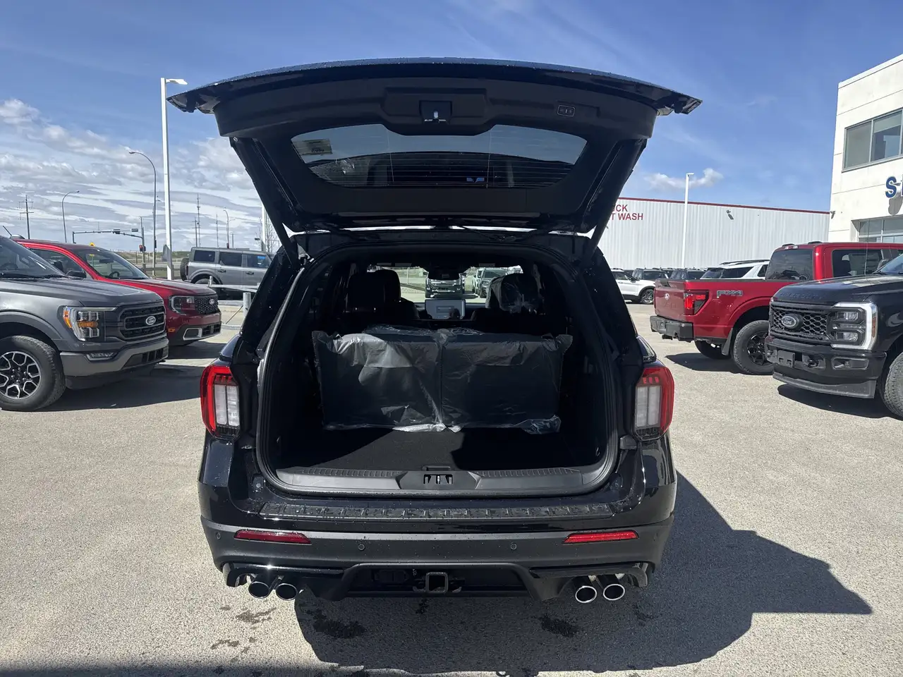 Ford Explorer снимка Ford Explorer