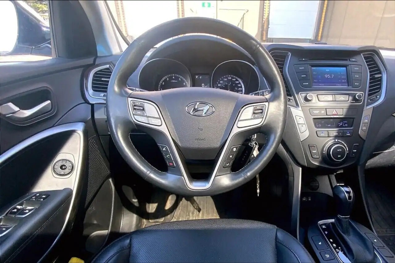 Hyundai SANTA FE снимка Hyundai SANTA FE