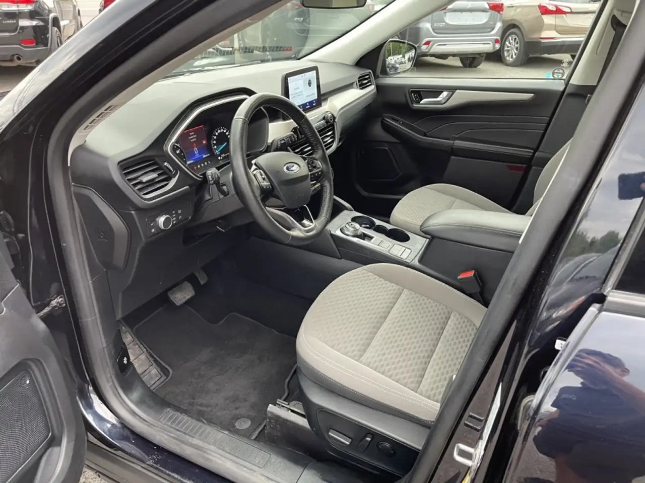 Ford Escape снимка Ford Escape