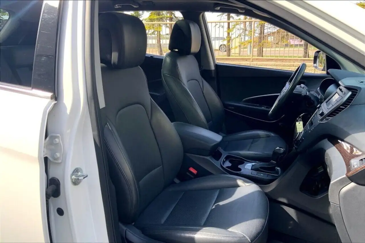 Hyundai SANTA FE снимка Hyundai SANTA FE