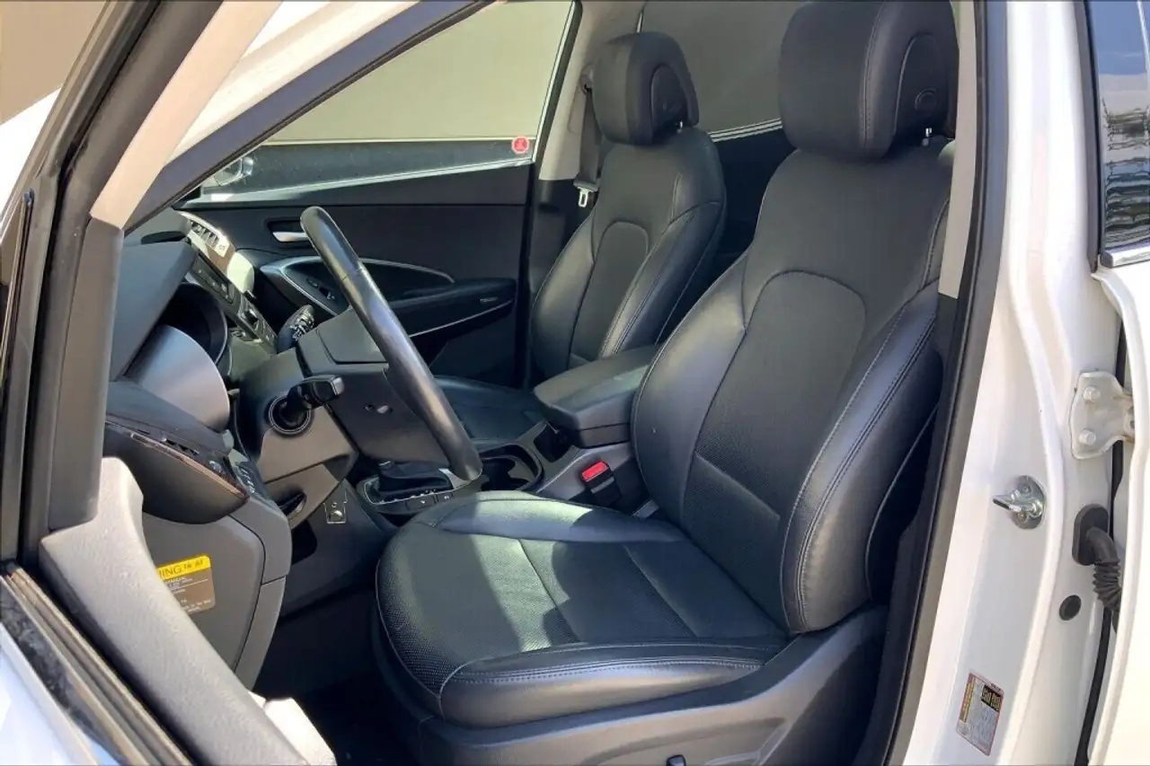 Hyundai SANTA FE снимка Hyundai SANTA FE