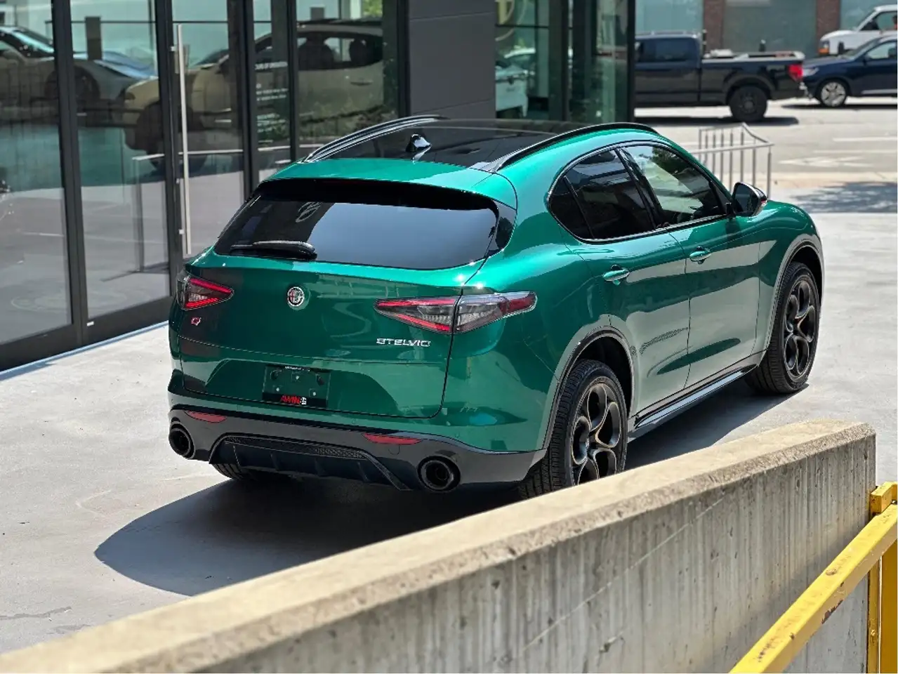 Alfa Romeo Stelvio снимка Alfa Romeo Stelvio