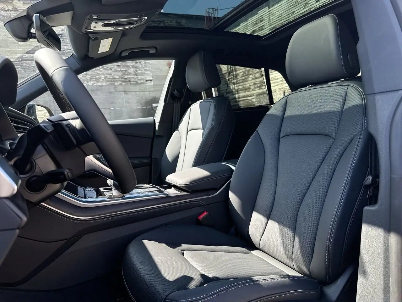 Audi Q8 снимка Audi Q8