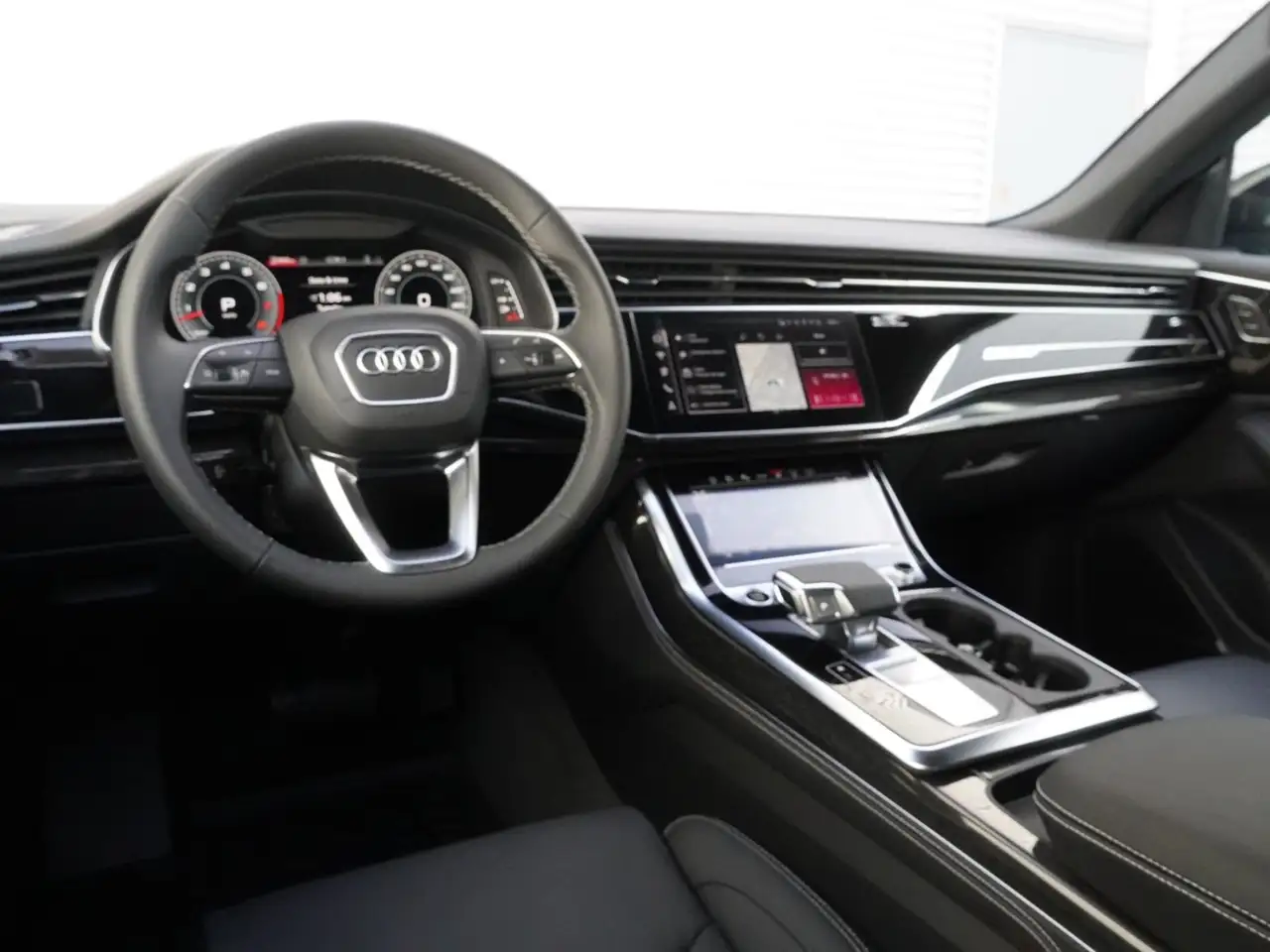 Audi Q8 fotografie Audi Q8