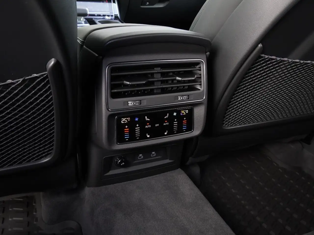 Audi Q8 fotografie Audi Q8