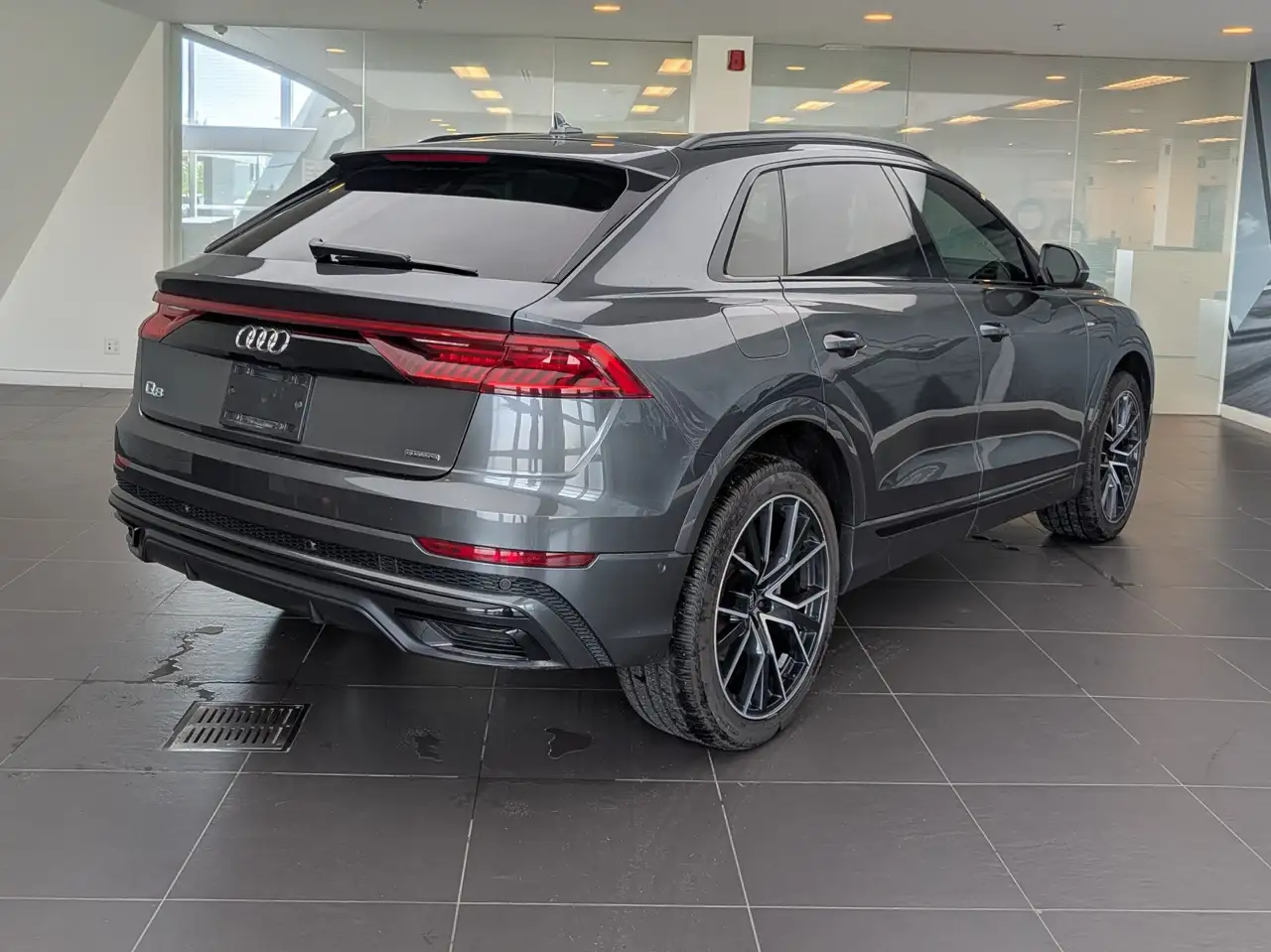 Audi Q8 photo Audi Q8