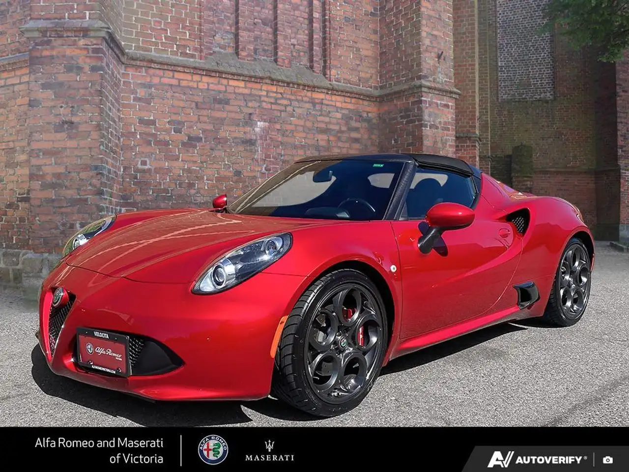 Alfa Romeo 4C photo Alfa Romeo 4C