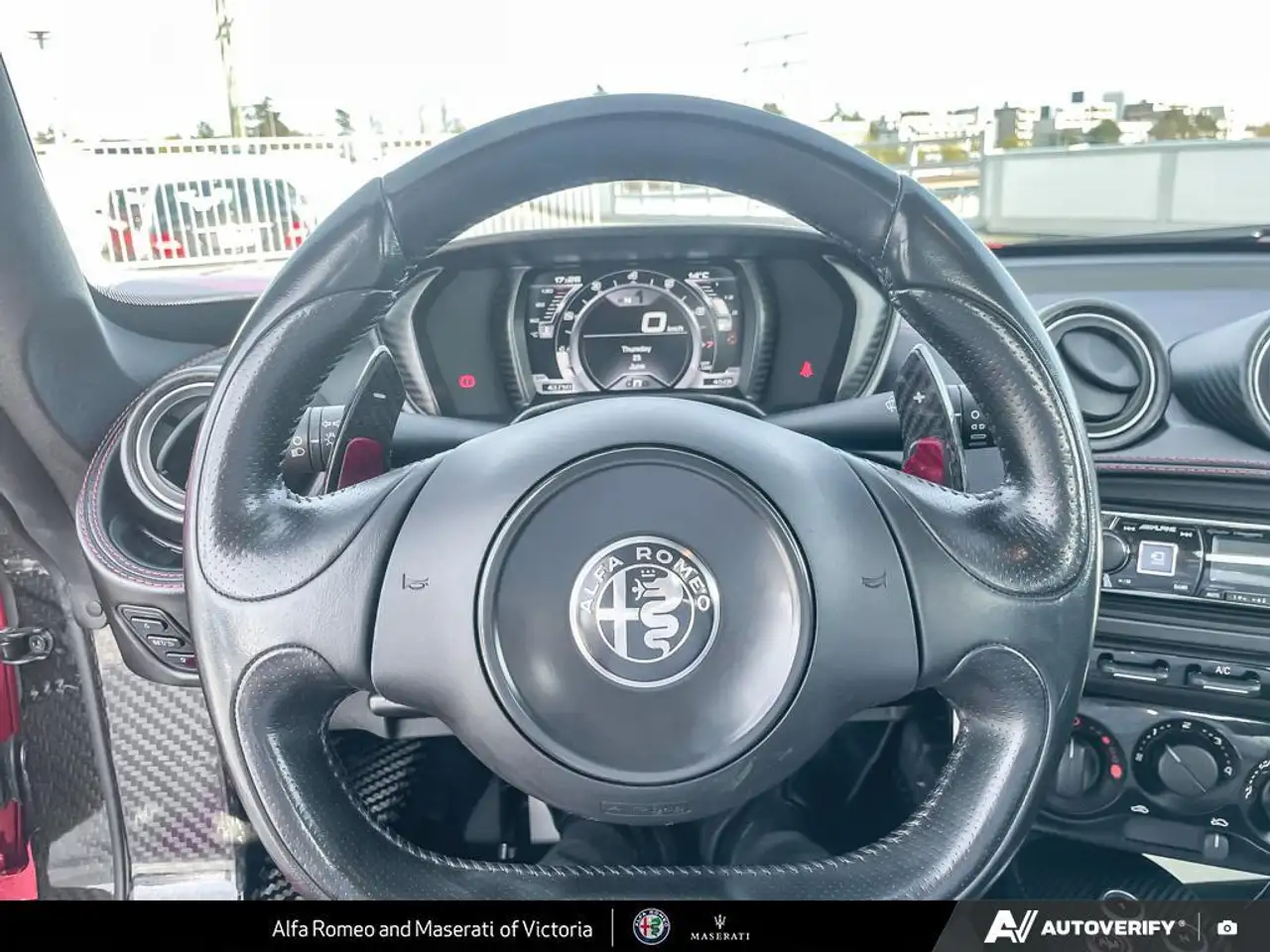 Alfa Romeo 4C photo Alfa Romeo 4C
