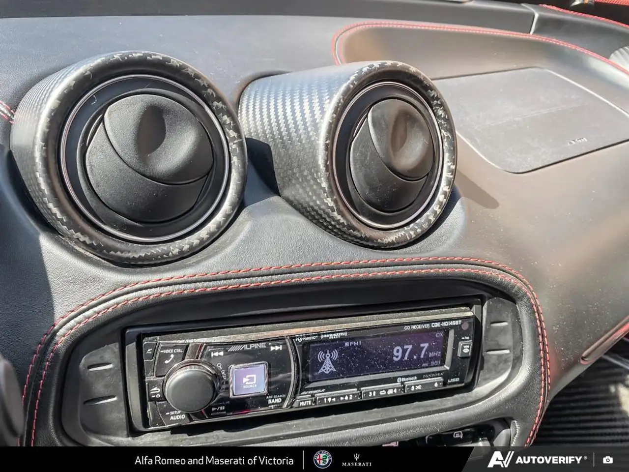Alfa Romeo 4C photo Alfa Romeo 4C